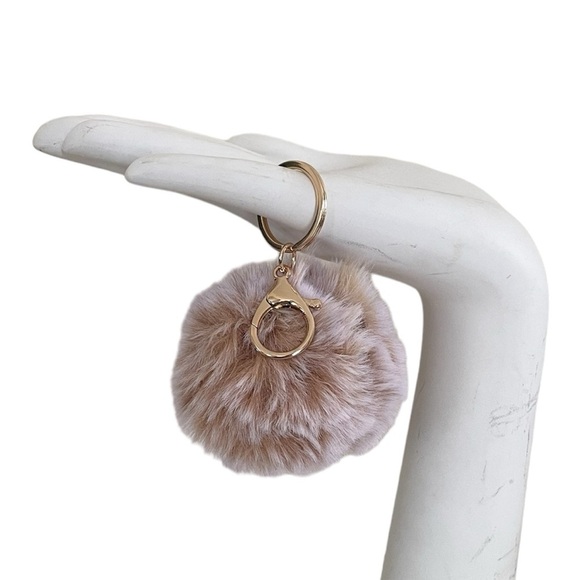 Fuzzy Brown Pom Pom Animal Keychain Accessory - Picture 10 of 14
